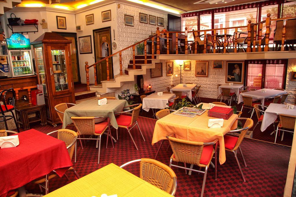 Rainbow 48 Apart Hotel Истанбул Стая снимка